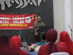 Wali Kota Danny Hadiri Ajang Ramah Tamah Natal dan Imlek IKA Smansa Angkatan 86