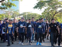 Hadiri Jalan Sehat Restorasi Partai NasDem, Danny Pomanto Sumbang Satu Unit Mobil