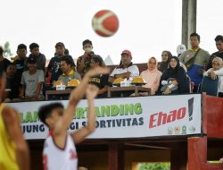 Ketua Perbasi Kota Makassar Indira Yusuf Ismail Semangati Tim Bola Basket Makassar