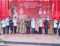 Hadiri Pameran Bung Karno, Kadis Perpustakaan Makassar Di Beri Kesempatan Menyampaikan Pesan Dan Kesan