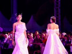 Desainer Vietnam Hadirkan Koleksi Dress Elegan di Festival F8 Makassar