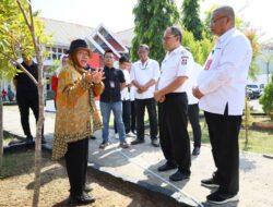 Tuan Rumah Forum ASEAN, Walikota Makassar Dampingi Mensos Tri Rismaharini Tinjau Sentra Wirajaya Makassar