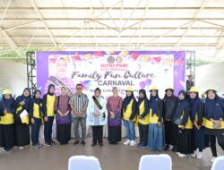 Diikuti 1.400 Murid TK, Bunda PAUD Makassar Buka Lomba Karnaval Baju Adat IGTKI-PGRI