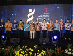 Walikota Makassar Raih Penghargaan Pariwisata dan Pelestarian Budaya pada Apresiasi Tokoh 2024