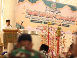 Pjs Wali Kota Makassar Buka Peringatan Maulid Nabi dan Kukuhkan Pengurus Remaja Masjid Raya