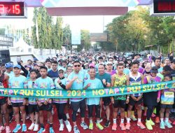 Pjs Wali Kota Makassar Jadi Peserta Runner di Event Notary Run dan Kemenkes Fun Walk