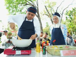 Wali Kota Makassar Tunjukkan Kebolehan Memasak, Raih Juara I di Ajang HUT Sulsel ke-357